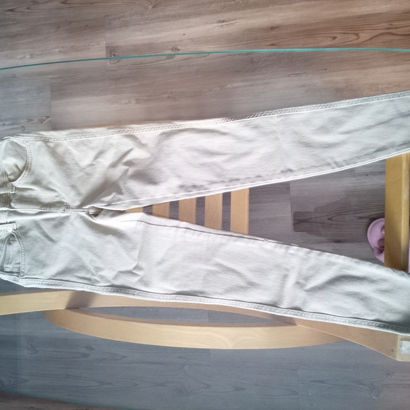 We The Free Cropped Cream Jeans - Picture 3 of 5